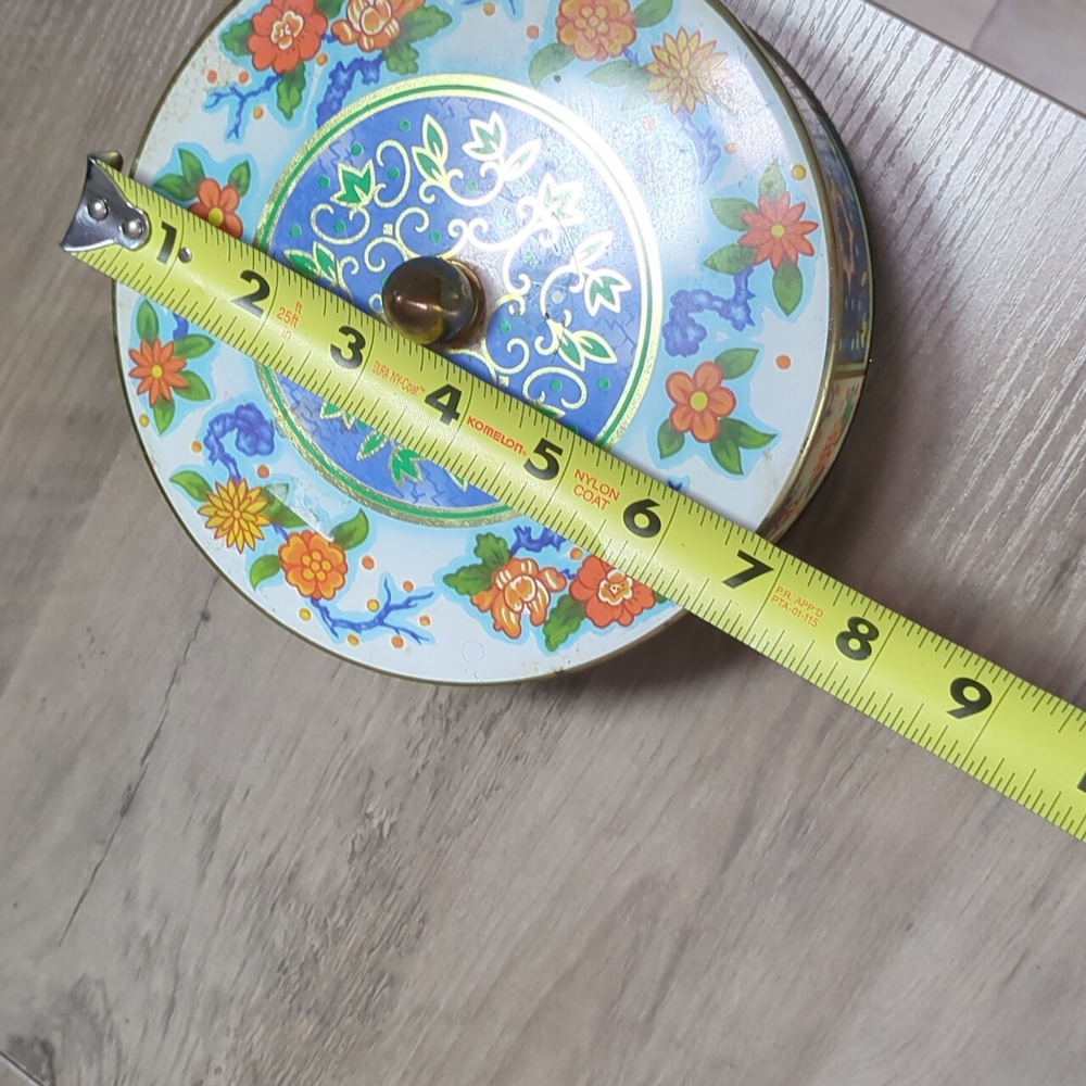 Vintage English Made Decorative Tin Floral Motif By Daher - Picture 7 of 10